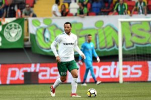 Göztepe, Bursasporlu Titi'ye kanca attı
