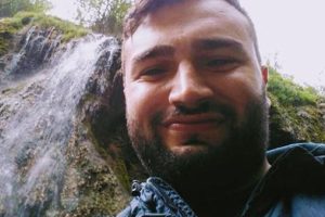 Tekneden suya atlayan tur rehberinden haber yok!