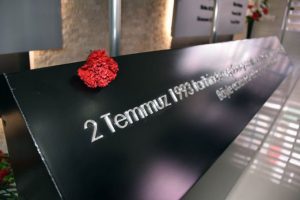 Madımak'ta hayatını kaybedenler anıldı