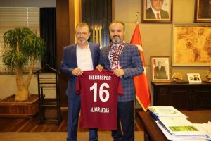 Bursa Büyükşehir Belediye Başkanı Aktaş'tan İnegölspor'a başarılar diledi
