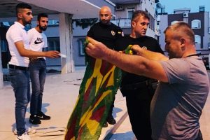 Terör örgütünü simgeleyen bez yakılarak imha edildi