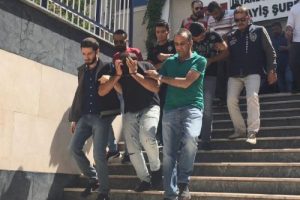 Profesörleri dolandıran şüphelilere operasyon