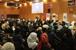Bursa'da mülteci kadınlara 'Anne ve Bebek Sağlığı Paneli'