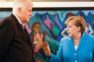 Almanya İçişleri Bakanı Seehofer istifa edecek