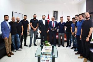 Dünya şampiyonları KKTC Milli Eğitim Bakanını ziyaret etti