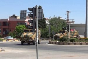 Tel Rıfat ile Münbiç sınırına takviye birlik sevk ediliyor