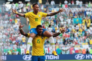 Brezilya, Neymar ile çeyrek finale çıktı