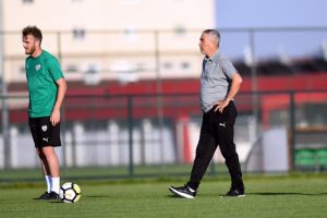 Bursaspor, Afyonkarahisar'da ilk idmanını gerçekleştirdi