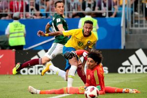 Neymar'a palyaço eleştirisi
