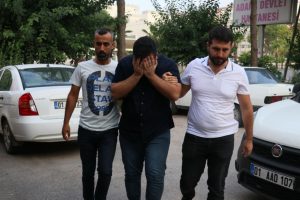 20 adrese eş zamanlı baskın: 8 gözaltı