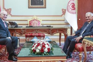 Başbakan Yıldırım'dan Kahraman'a veda ziyareti