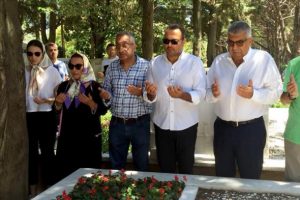 Kemal Sunal vefatının 18. yılında anıldı