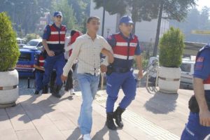 Bursa'da hırsızlık çetesi güvenlik kameralarından yakalandı