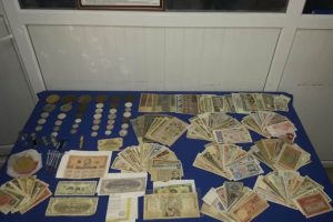Samsun'da 1 milyon dolarlık banknot ele geçirildi