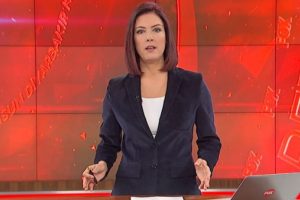Ünlü spikerden canlı yayında olay gaf!