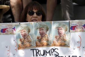 Trump karşıtı gösterilerde 30 kişiye gözaltı