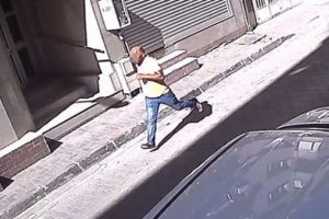 İzmir'de sapık alarmı! Polis her yerde onu arıyor