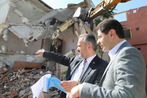 Bursa'da kesintisiz ulaşım için yıkım