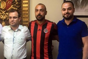 Turgutluspor Gökhan'la anlaştı
