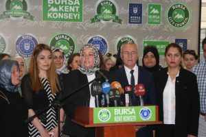 Bursa Kent Konseyi Kadın Meclis'nden çocuk cinayetlerine tepki