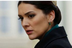 Bergüzar Korel'i çıldırtan yorum!