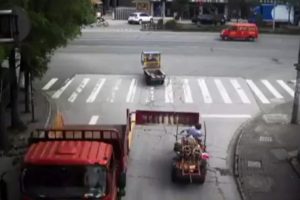 İnanılmaz kaza kamerada!