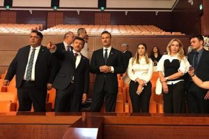 Özalan: Cumhurbaşkanımıza yapılacak hakarette karşılarına ben çıkarım