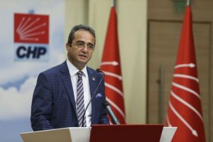 CHP Sözcüsü Tezcan: Gündemde olağanüstü kurultay yoktur