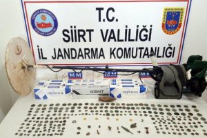 252 sikke ele geçirildi
