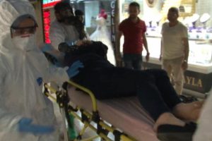 Herkesi hastanelik eden kolinin içinde ne olduğu belli oldu!