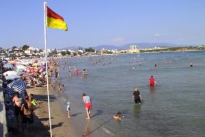 Sıcak hava adım atacak yer bırakmadı