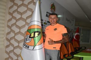 Alanyaspor, Emre Güral'ı renklerine bağladı