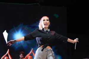 İrem Derici, Gebze'de binlerce kişiyi coşturdu