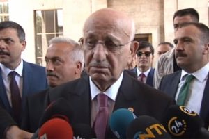 ''Demokrasi ve cumhuriyetle güçlenerek daha iyi noktalara gideceğiz''