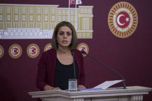 HDP'li Başaran 22 saniyede yemin etti