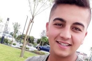 Motosikletle otomobile çarpan liseli Melih öldü