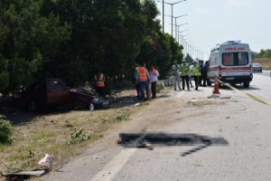 Adana'da feci kaza; 2 ölü, 5 yaralı