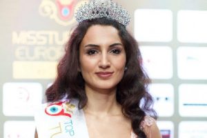 Top model Dilan Oktaş'a büyük şok!