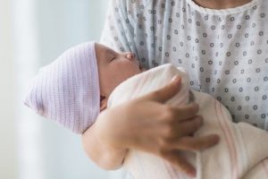Türkiye'de her iki bebekten biri sezaryen ile doğuyor
