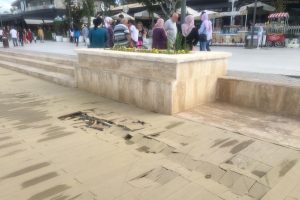 Bursa Mudanya sahilinin kaplamaları kabardı