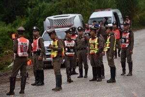 Tayland'da mağarada 4 çocuk daha kurtarıldı