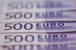 İran'ın Almanya'dan 300 milyon avro nakdi çekeceği iddiası