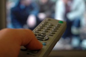 703 sayılı KHK ile Radyo ve televizyonlara düzenleme