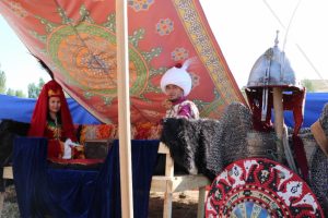 Türk gelenek ve görenekleriyle dünya evine girdiler