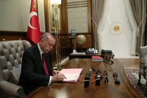 Yeni kabine şirket gibi yönetimin ilk adımı