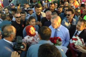 KKTC'de Erdoğan'a sevgi seli