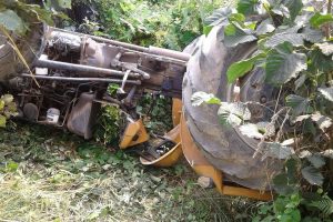 Sakarya'da traktör devrildi: 1 ölü