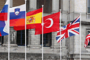 NATO üyesi ülkelerin liderleri bir araya geliyor