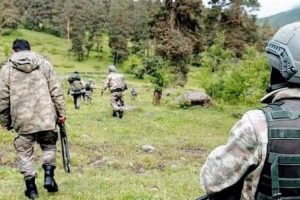 Süper Kobraları duyan PKK'lılar telsiz ile yalvardı