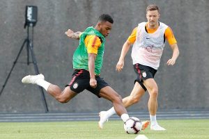 Galatasaray'dan seyircisiz hazırlık maçı